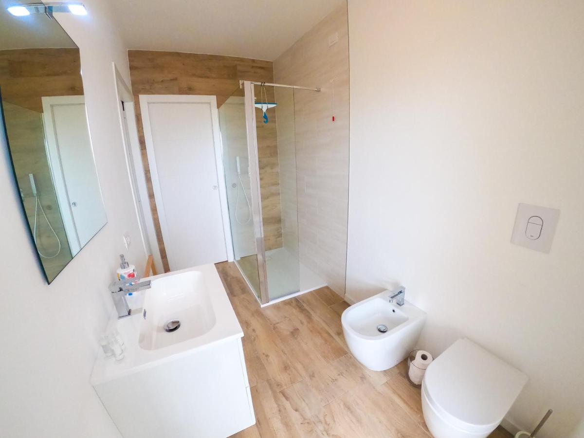 Suite Lighthouse Cagliari Luaran gambar