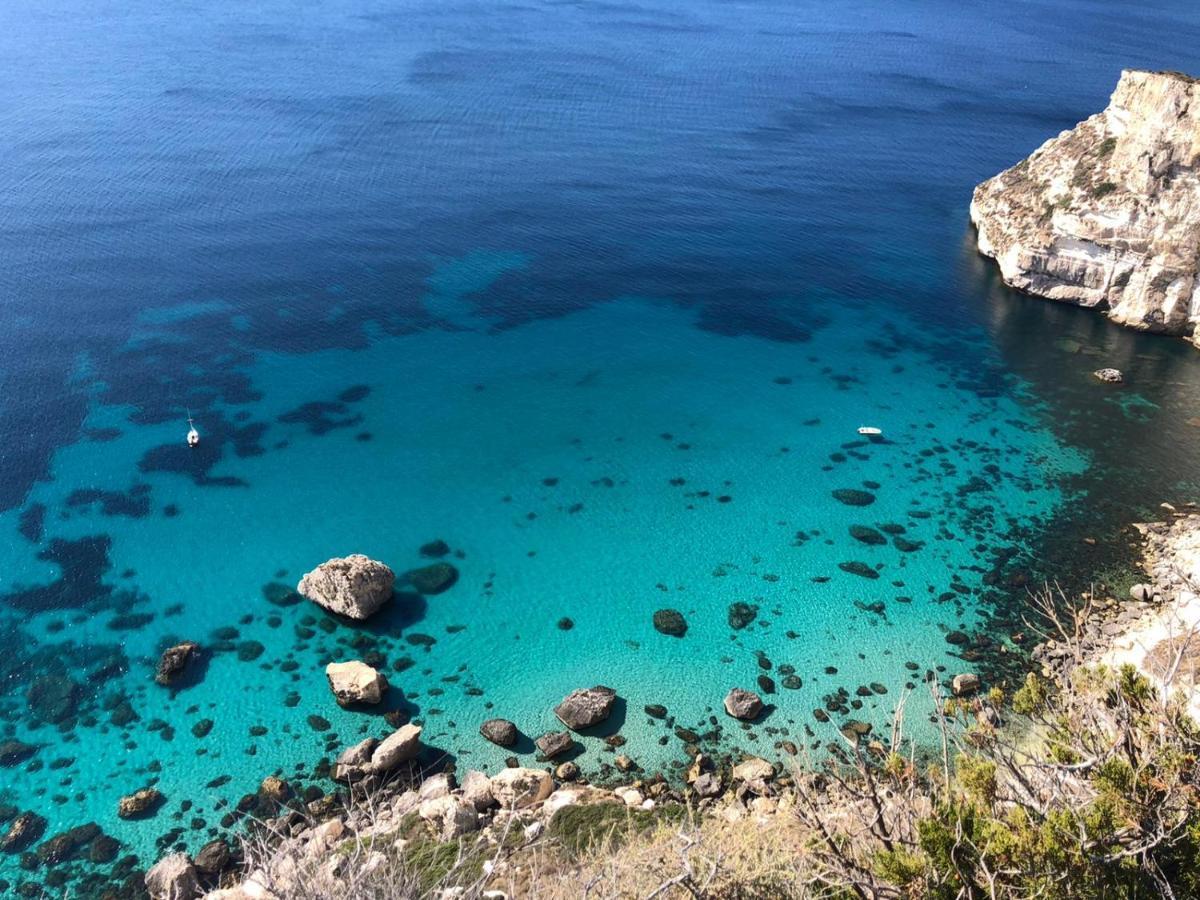 Suite Lighthouse Cagliari Luaran gambar